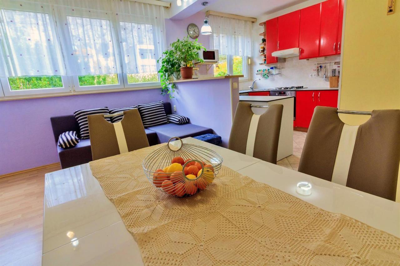 Apartment Anita โอมิช ภายนอก รูปภาพ