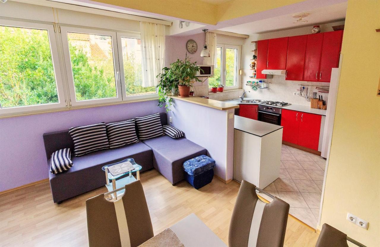 Apartment Anita โอมิช ภายนอก รูปภาพ