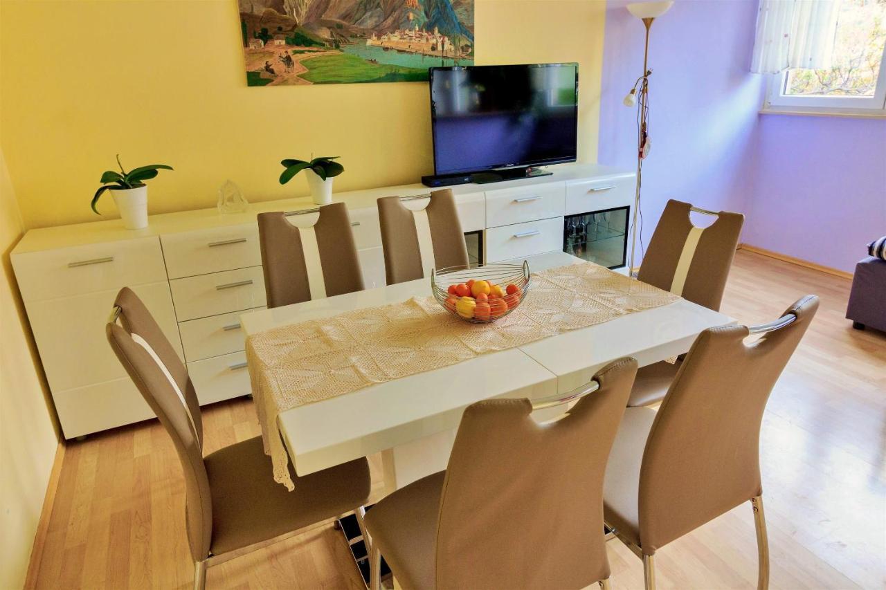 Apartment Anita โอมิช ภายนอก รูปภาพ