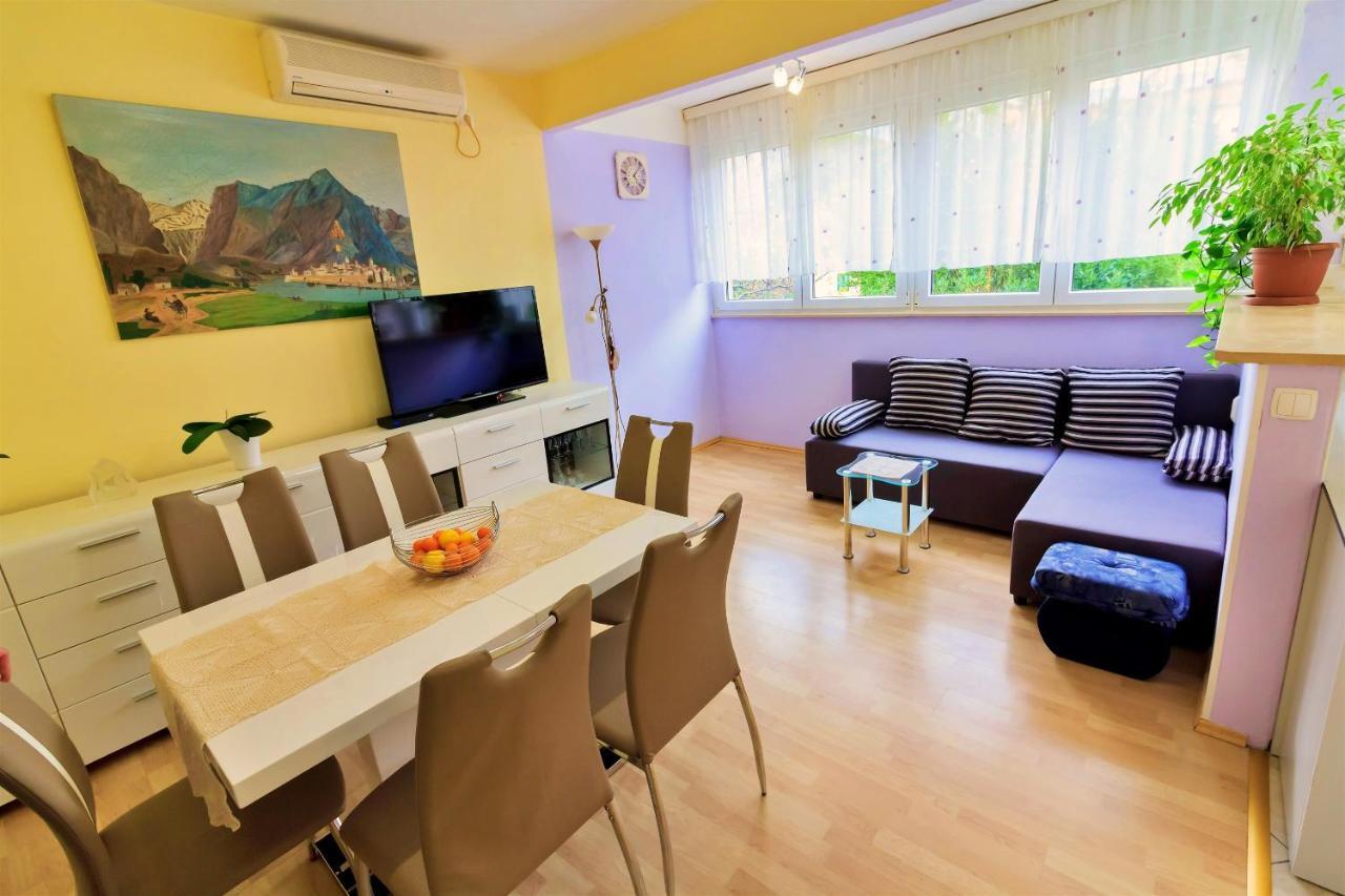 Apartment Anita โอมิช ภายนอก รูปภาพ