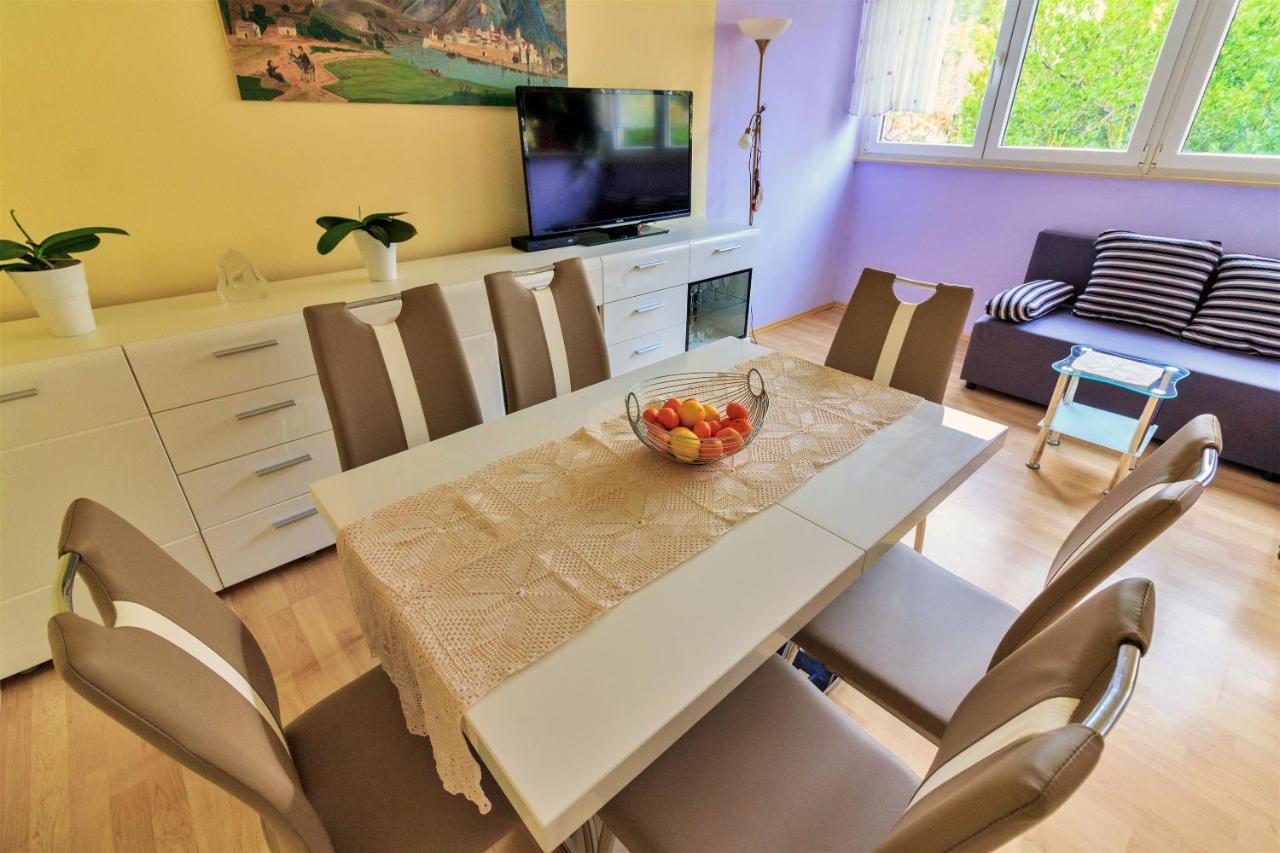 Apartment Anita โอมิช ภายนอก รูปภาพ
